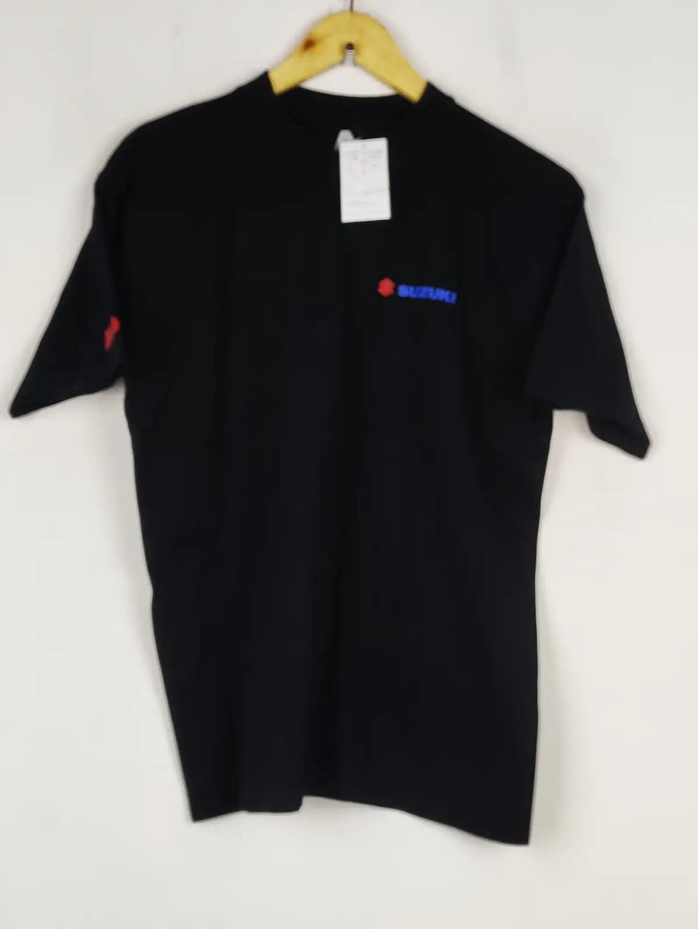 Buy online pre-used pre-loved 100% authentic & Original branded Active Wear (TP-1655) available in Pakistan. Top international brands avilable.