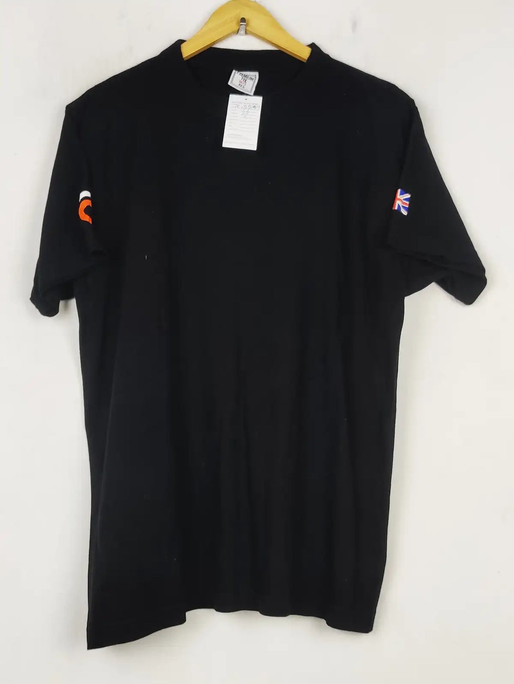 Buy online pre-used pre-loved 100% authentic & Original branded Premium Tee (TP-1987) available in Pakistan. Top international brands avilable.