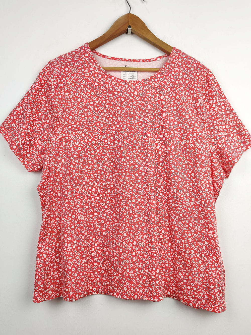 Buy online pre-used pre-loved 100% authentic & Original branded (TS-1008) available in Pakistan. Top international brands avilable.