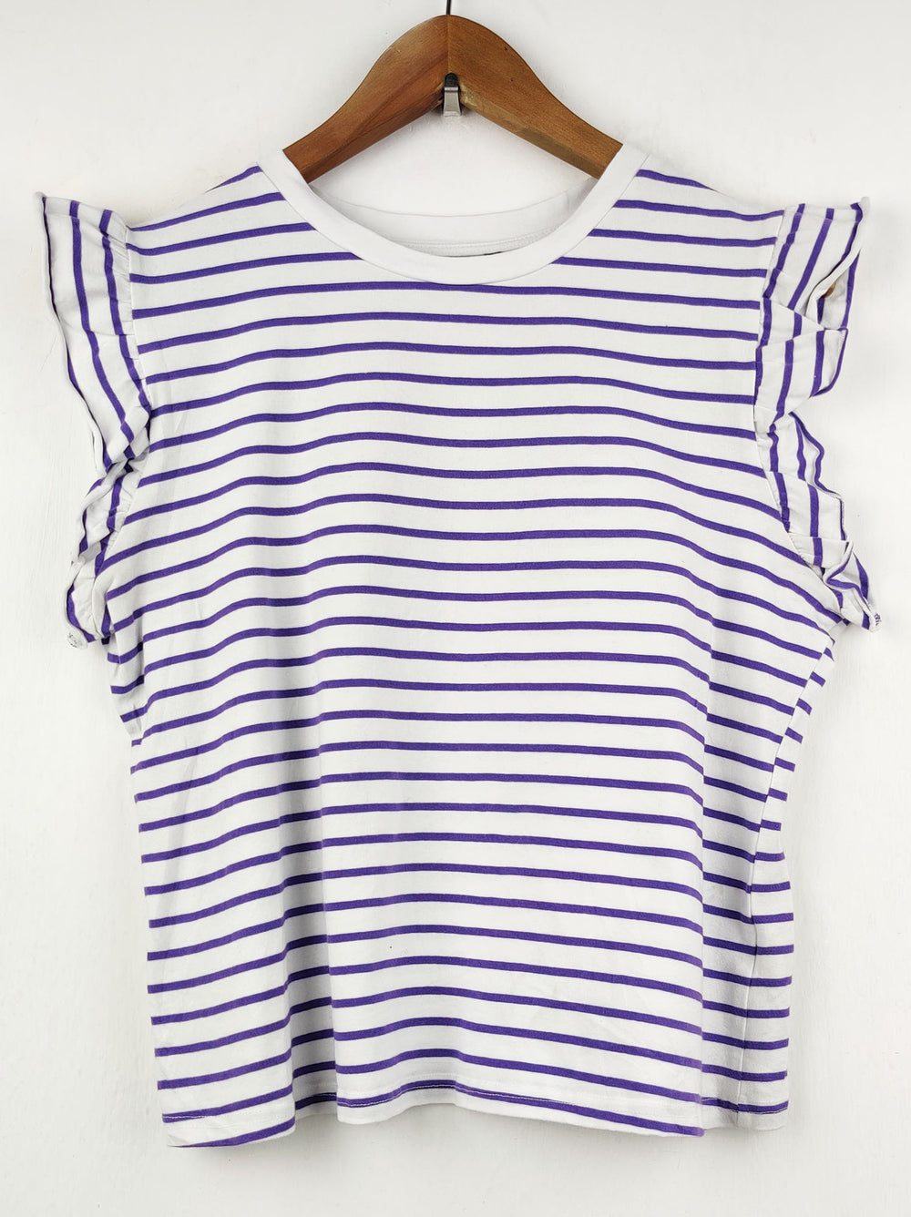 Buy online pre-used pre-loved 100% authentic & Original branded Shein (TS-1095) available in Pakistan. Top international brands avilable.