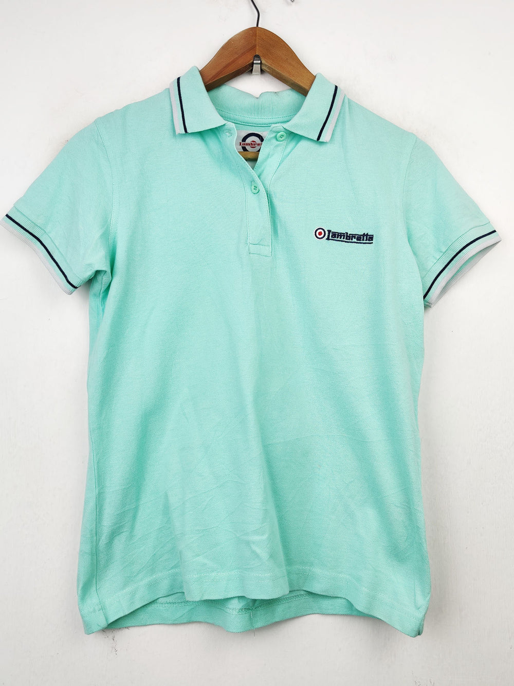 Buy online pre-used pre-loved 100% authentic & Original branded Ambreha (TS-1442) available in Pakistan. Top international brands avilable.