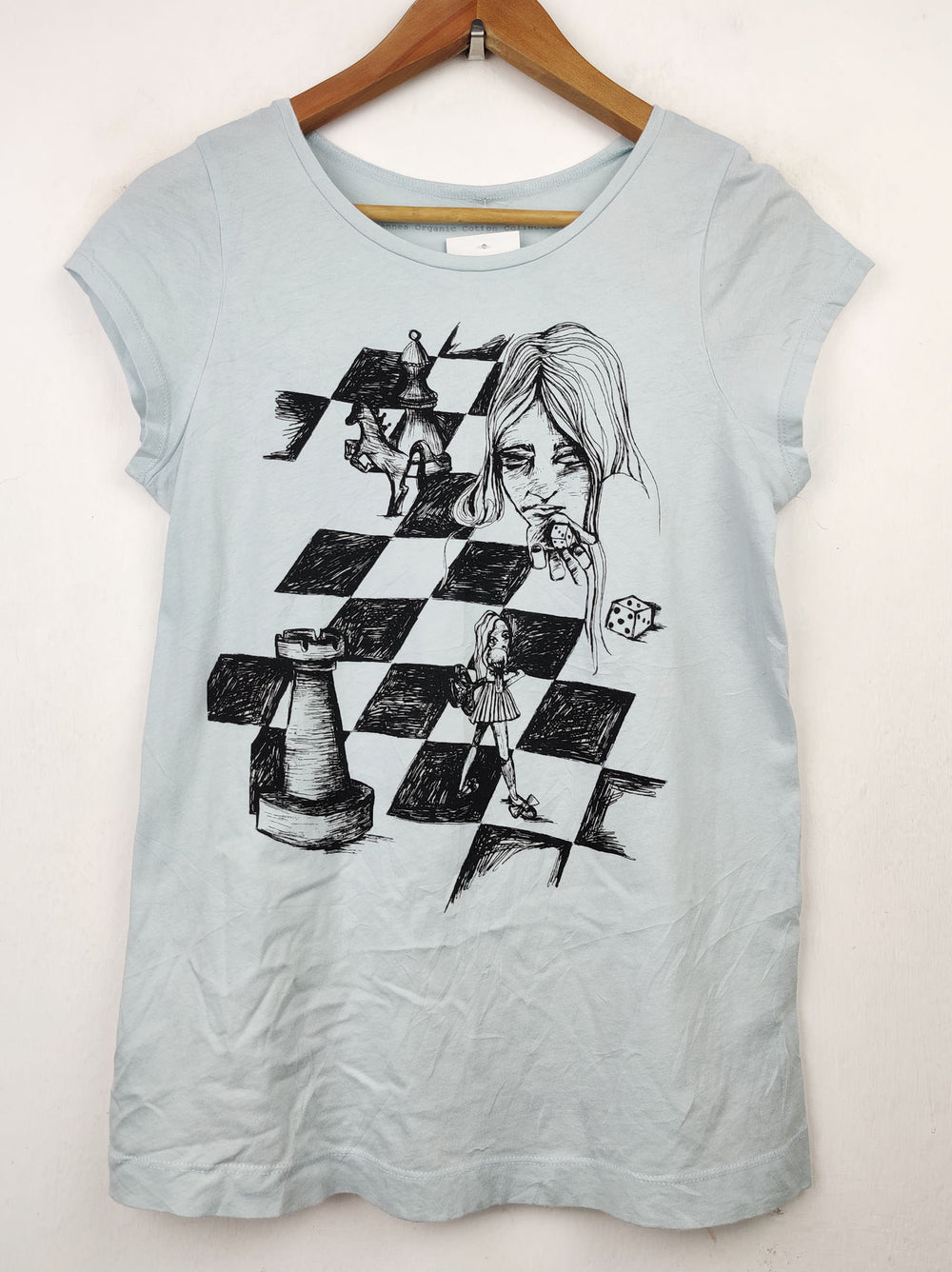 Buy online pre-used pre-loved 100% authentic & Original branded H&M (TS-1444) available in Pakistan. Top international brands avilable.