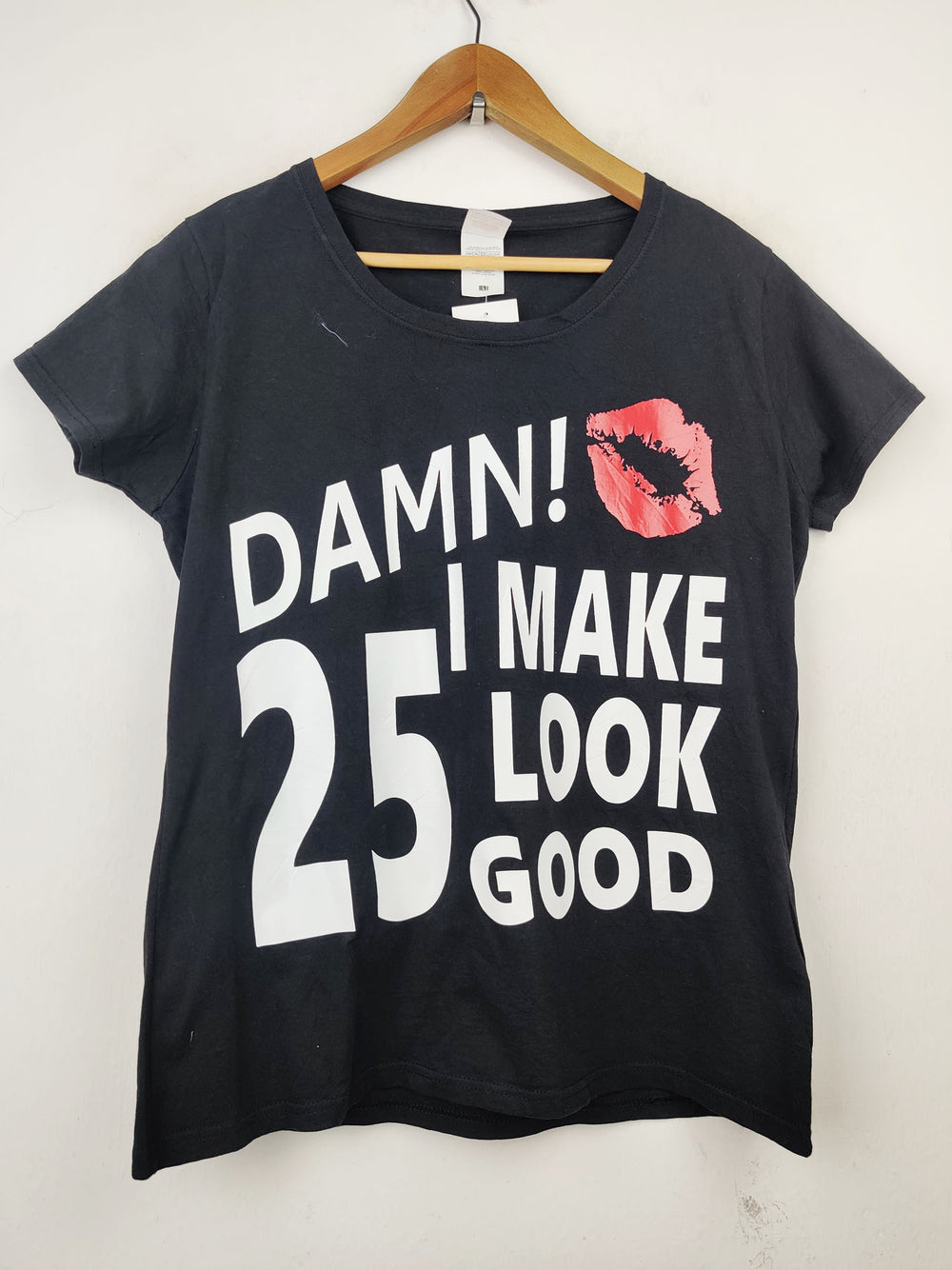 Buy online pre-used pre-loved 100% authentic & Original branded Fruit Of The Loom (TS-1449) available in Pakistan. Top international brands avilable.