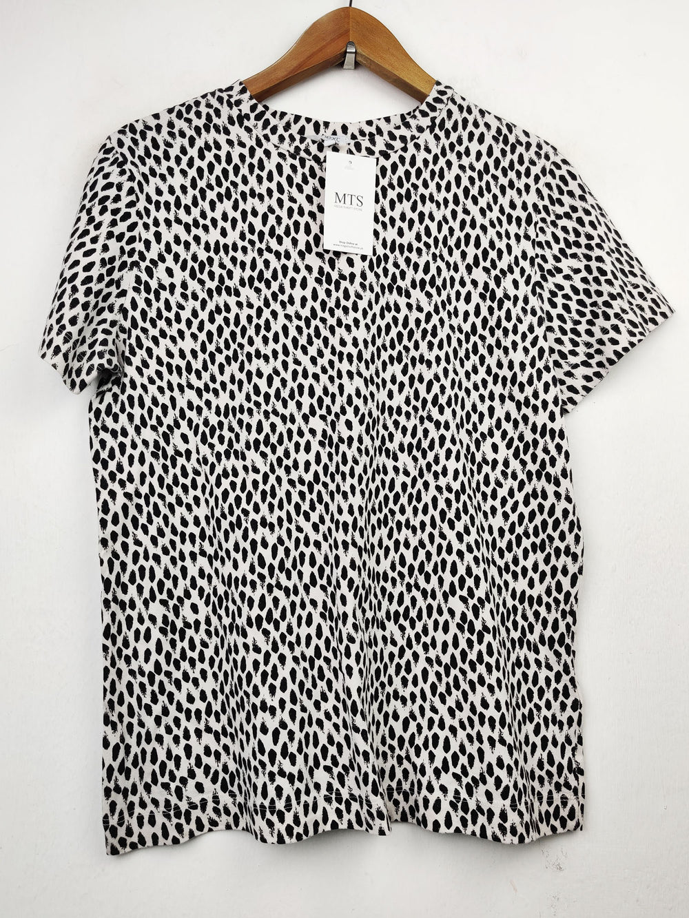 Buy online pre-used pre-loved 100% authentic & Original branded Next (TS-1494) available in Pakistan. Top international brands avilable.