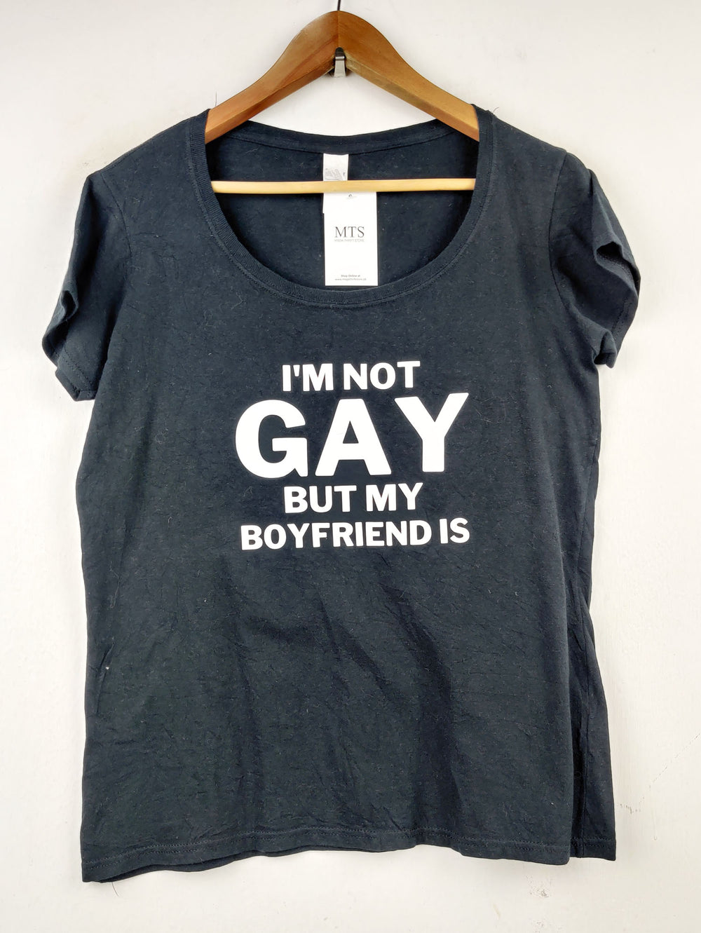 Buy online pre-used pre-loved 100% authentic & Original branded Gildan (TS-1580) available in Pakistan. Top international brands avilable.