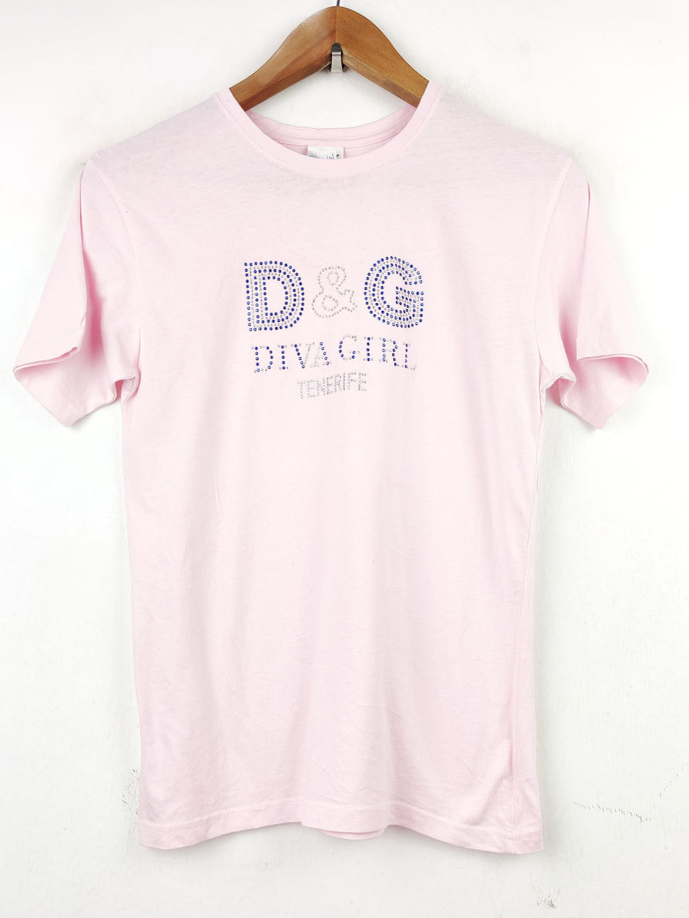 Buy online pre-used pre-loved 100% authentic & Original branded Jhk (TS-1599) available in Pakistan. Top international brands avilable.