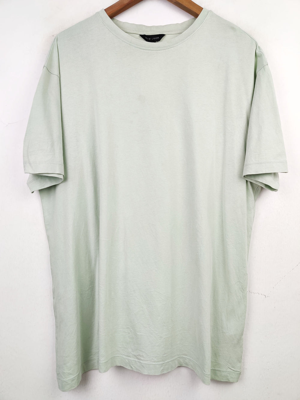 Buy online pre-used pre-loved 100% authentic & Original branded New Look (TS-1954) available in Pakistan. Top international brands avilable.