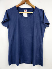 Buy online pre-used pre-loved 100% authentic & Original branded Fruit Of The Loom (TS-1987) available in Pakistan. Top international brands avilable.