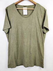 Buy online pre-used pre-loved 100% authentic & Original branded H&M (TS-2006) available in Pakistan. Top international brands avilable.