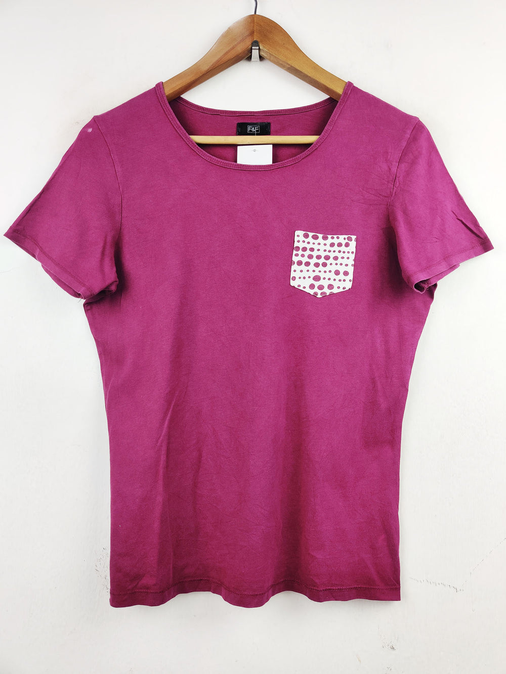 Buy online pre-used pre-loved 100% authentic & Original branded F&F (TS-2076) available in Pakistan. Top international brands avilable.