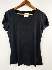 Buy online pre-used pre-loved 100% authentic & Original branded New Look (TS-2083) available in Pakistan. Top international brands avilable.