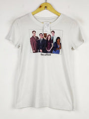 Buy online pre-used pre-loved 100% authentic & Original branded The Office (TS-2506) available in Pakistan. Top international brands avilable.