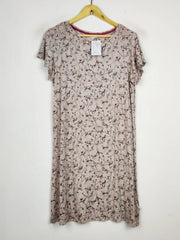Buy online pre-used pre-loved 100% authentic & Original branded Love N Lea (TS-2589) available in Pakistan. Top international brands avilable.