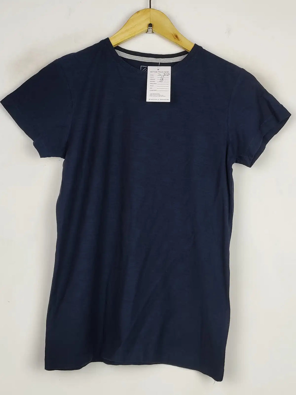 Buy online pre-used pre-loved 100% authentic & Original branded Urban Dept (TS-2655) available in Pakistan. Top international brands avilable.