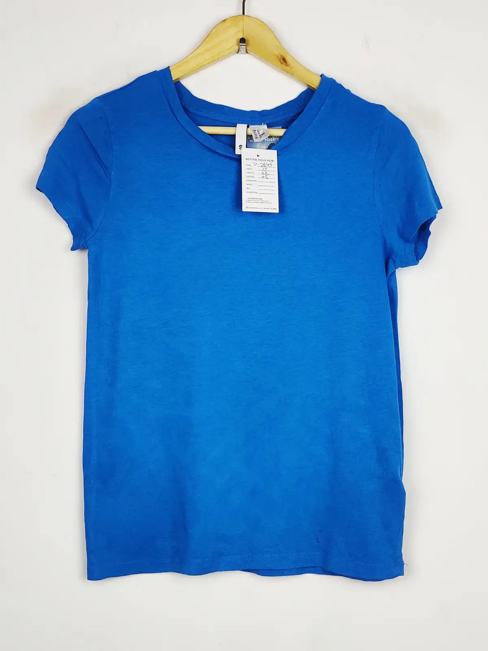 Buy online pre-used pre-loved 100% authentic & Original branded H&M (TS-2845) available in Pakistan. Top international brands avilable.