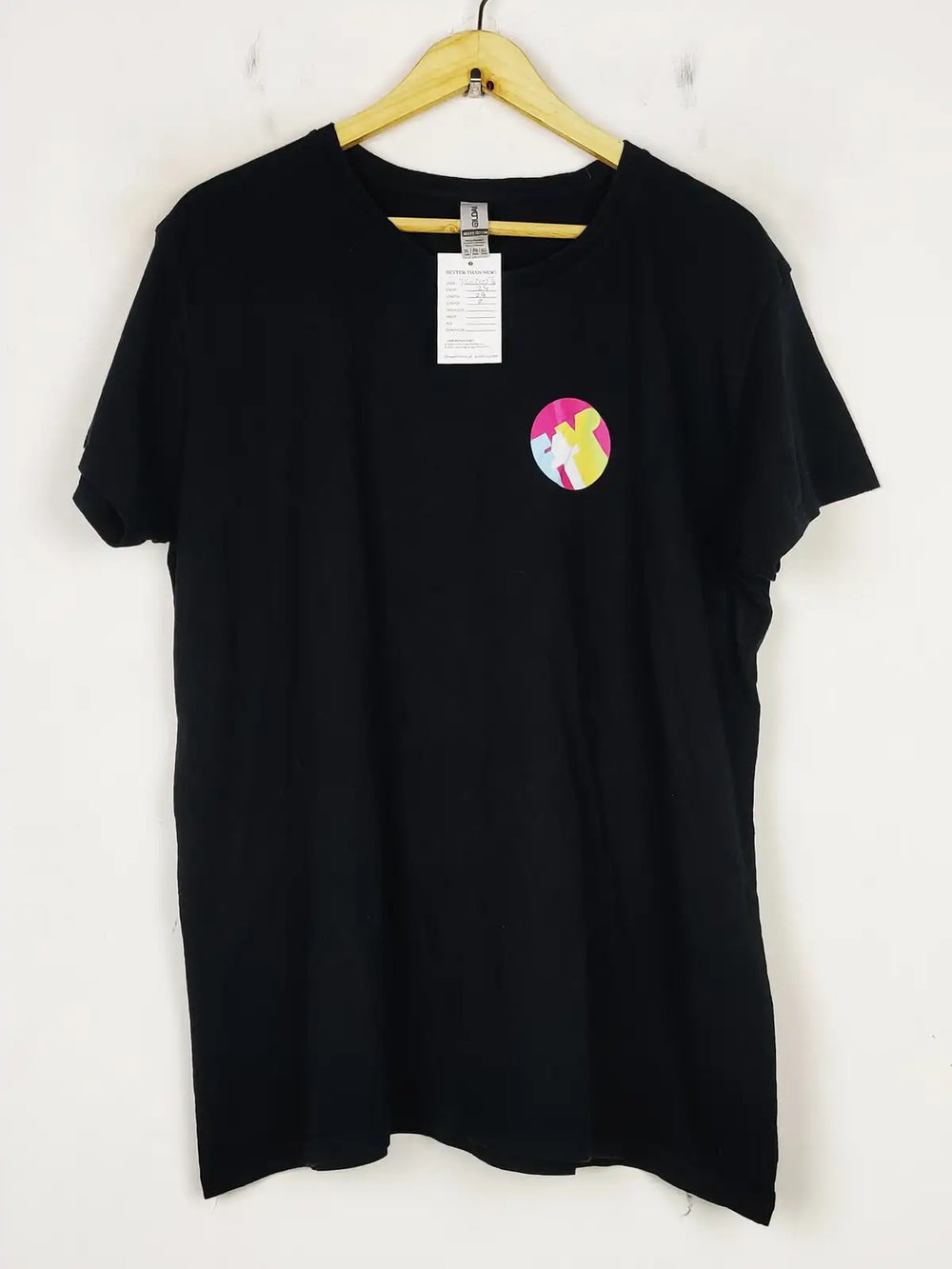 Buy online pre-used pre-loved 100% authentic & Original branded Gildan (TS-3058) available in Pakistan. Top international brands avilable.