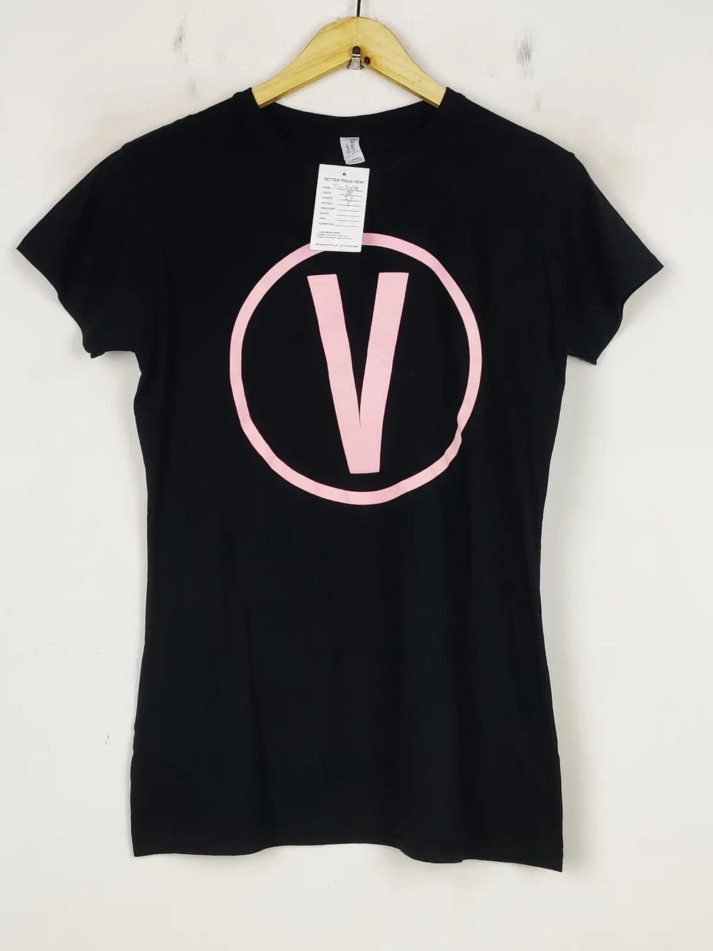 Buy online pre-used pre-loved 100% authentic & Original branded Gildan (TS-3064) available in Pakistan. Top international brands avilable.