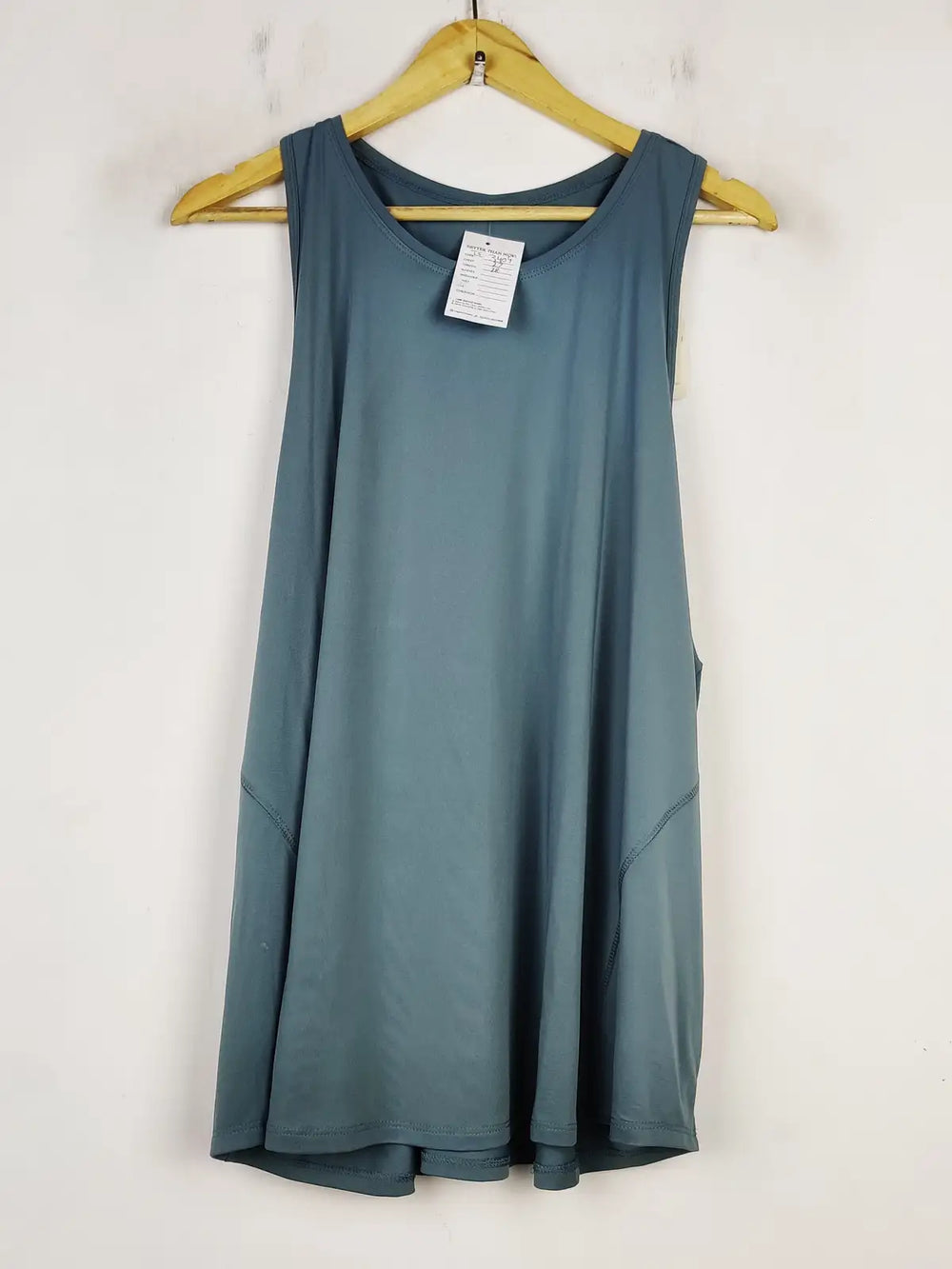 Buy online pre-used pre-loved 100% authentic & Original branded Primark (TS-3404) available in Pakistan. Top international brands avilable.