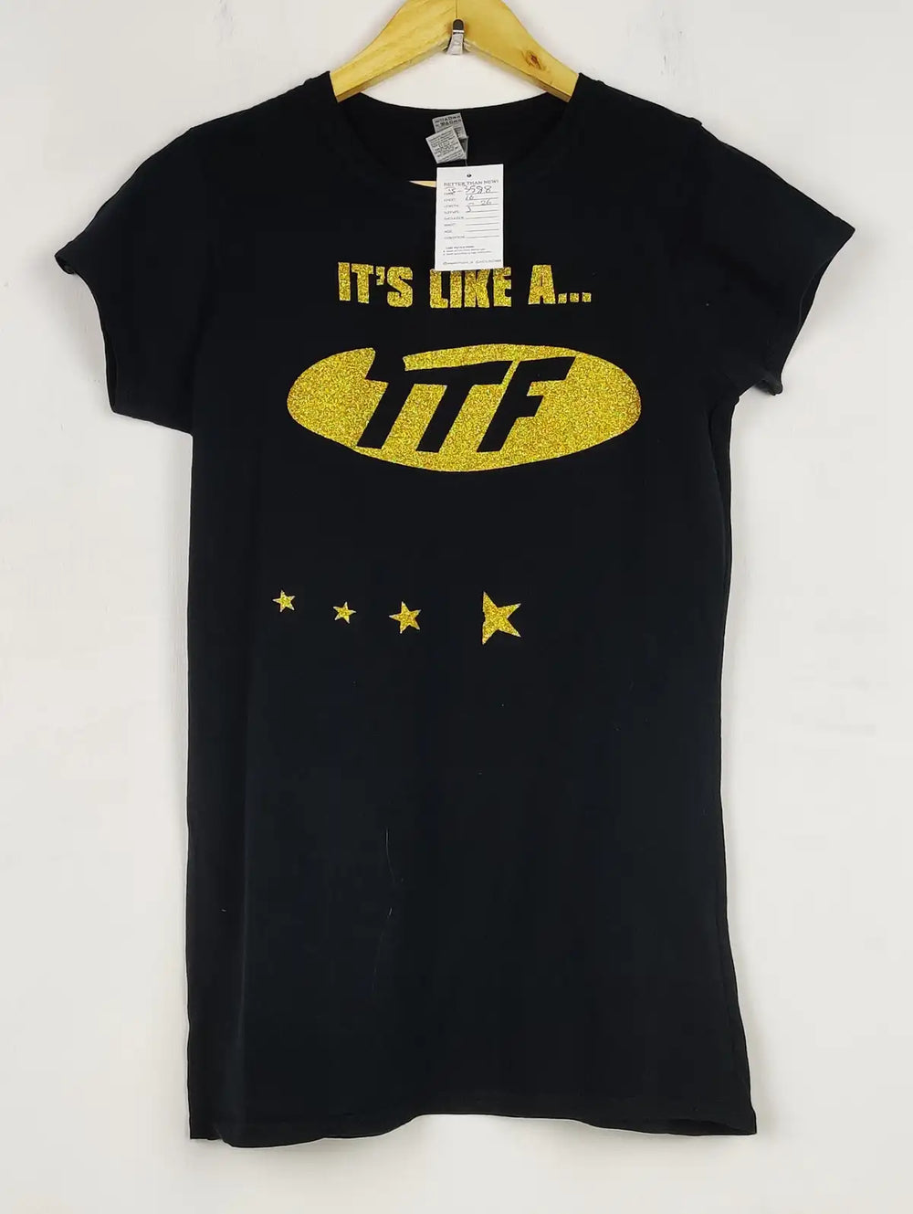 Buy online pre-used pre-loved 100% authentic & Original branded Gildan (TS-3588) available in Pakistan. Top international brands avilable.