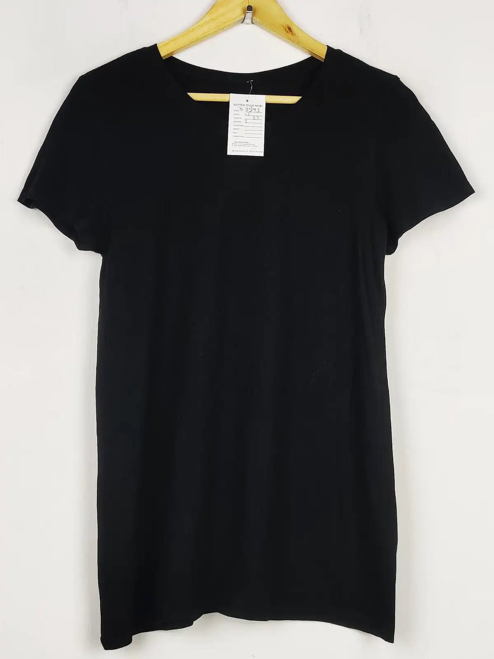 Buy online pre-used pre-loved 100% authentic & Original branded Gap (TS-3593) available in Pakistan. Top international brands avilable.