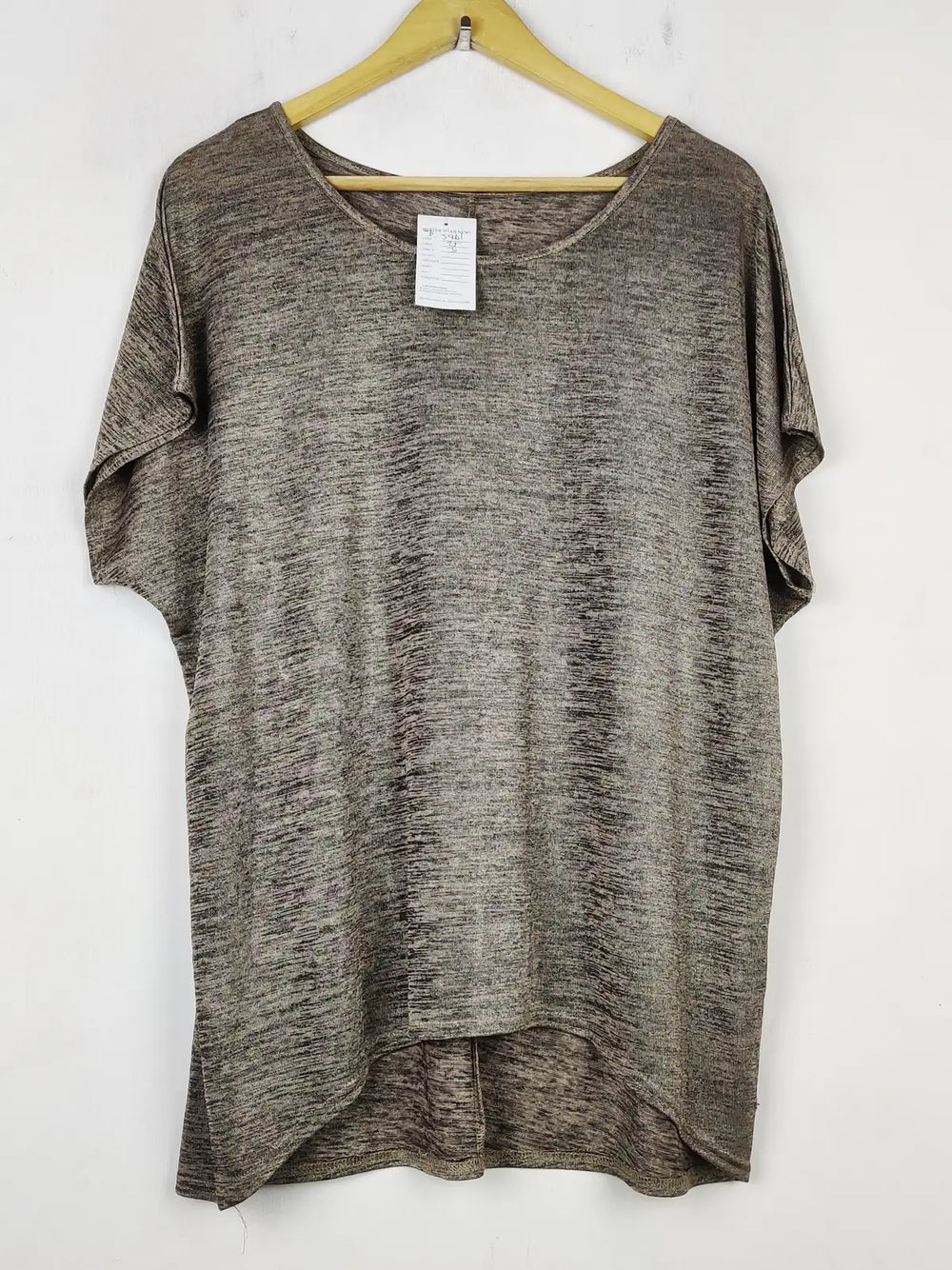 Buy online pre-used pre-loved 100% authentic & Original branded Unknown Brand (TS-3961) available in Pakistan. Top international brands avilable.