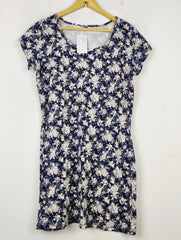 Buy online pre-used pre-loved 100% authentic & Original branded Tu (TS-4044) available in Pakistan. Top international brands avilable.