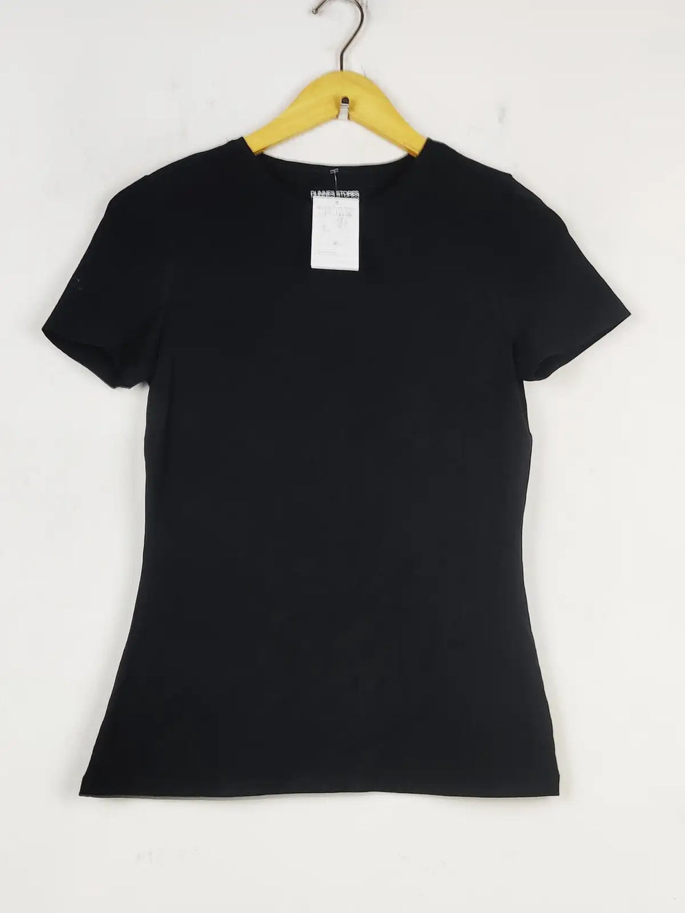 Buy online pre-used pre-loved 100% authentic & Original branded Dunnes Store (TS-4128) available in Pakistan. Top international brands avilable.