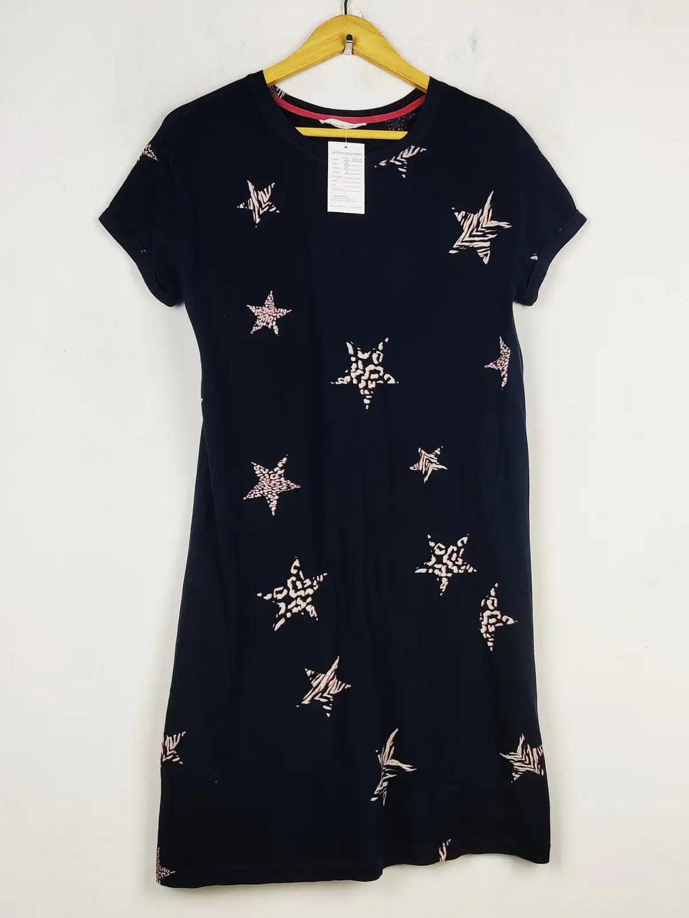 Buy online pre-used pre-loved 100% authentic & Original branded Day Dream (TS-4333) available in Pakistan. Top international brands avilable.