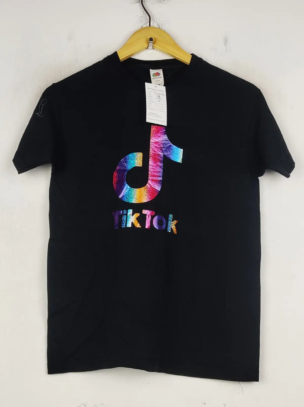 Buy online pre-used pre-loved 100% authentic & Original branded Fruit Of The Loom (TS-4362) available in Pakistan. Top international brands avilable.