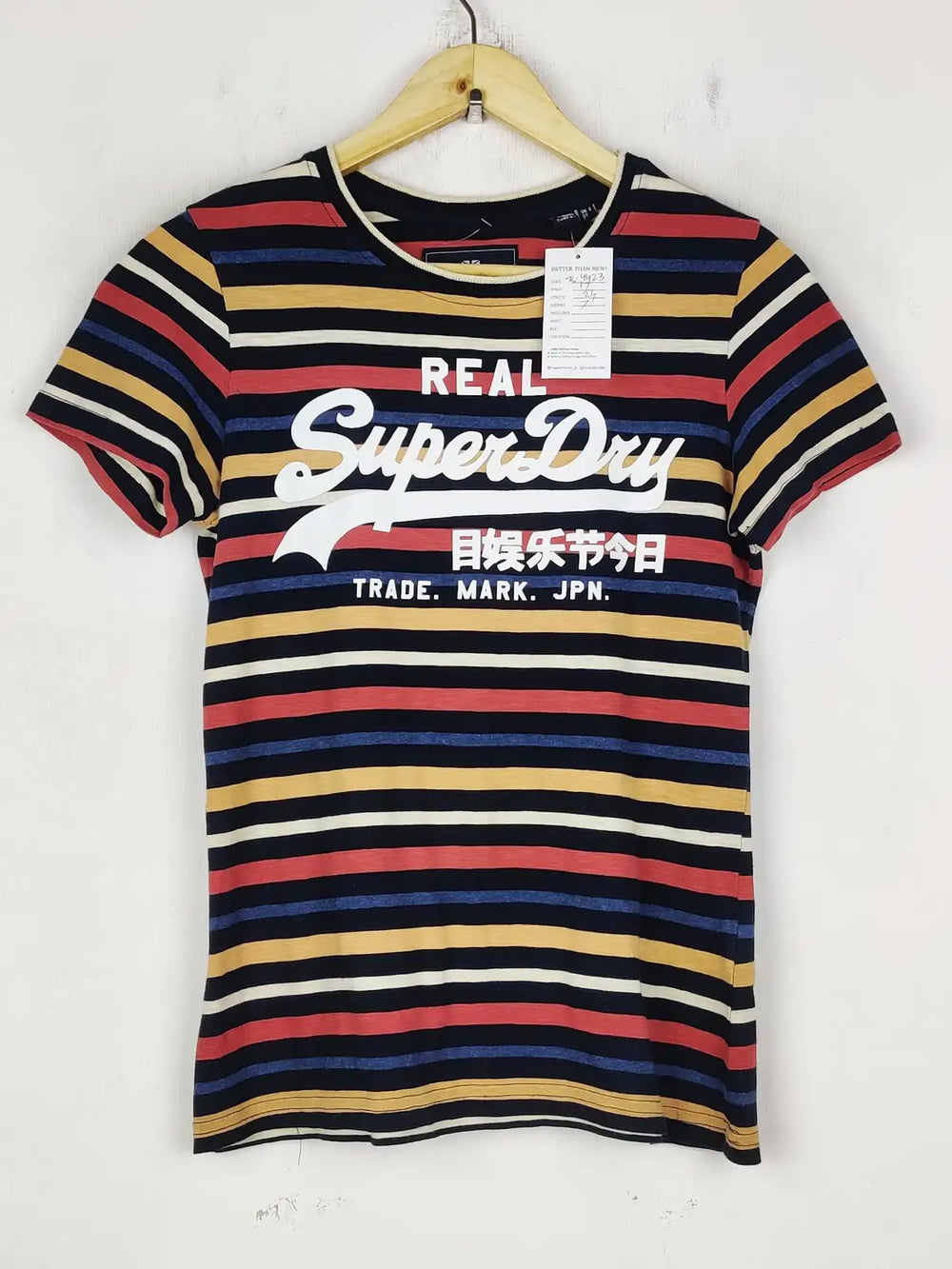Buy online pre-used pre-loved 100% authentic & Original branded Super Dry (TS-4423) available in Pakistan. Top international brands avilable.