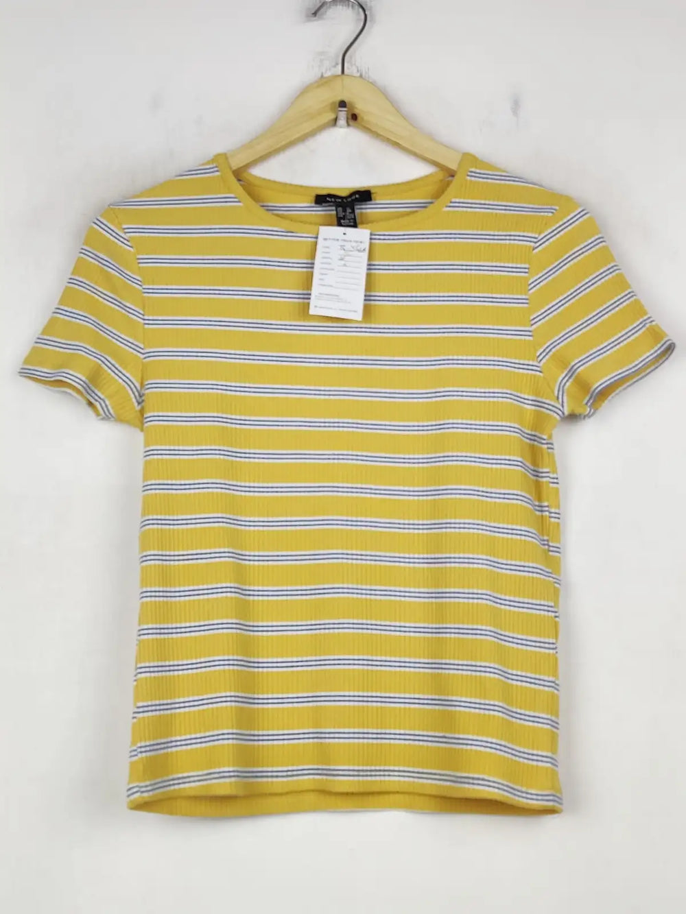 Buy online pre-used pre-loved 100% authentic & Original branded New Look (TS-4568) available in Pakistan. Top international brands avilable.
