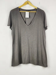 Buy online pre-used pre-loved 100% authentic & Original branded Zara (TS-4596) available in Pakistan. Top international brands avilable.
