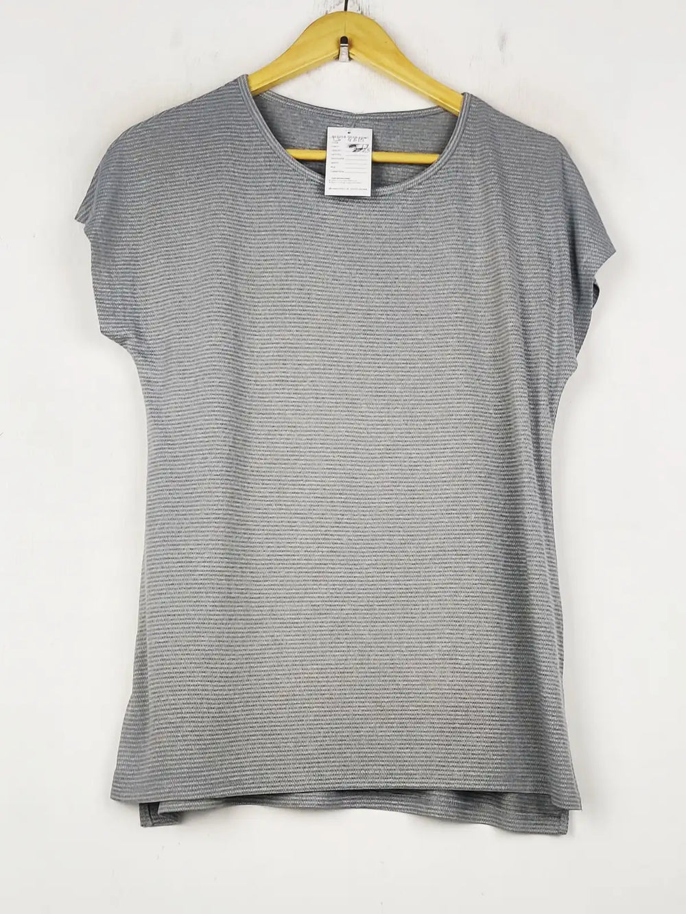Buy online pre-used pre-loved 100% authentic & Original branded Dunnes Store (TS-4615) available in Pakistan. Top international brands avilable.
