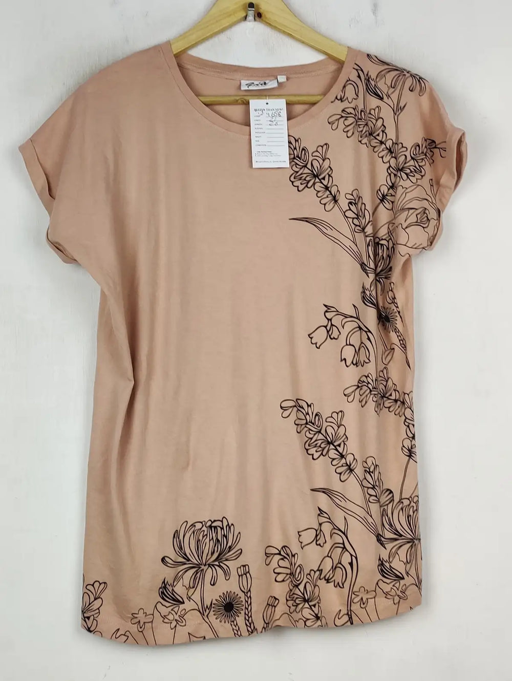 Buy online pre-used pre-loved 100% authentic & Original branded Gia (TS-4658) available in Pakistan. Top international brands avilable.