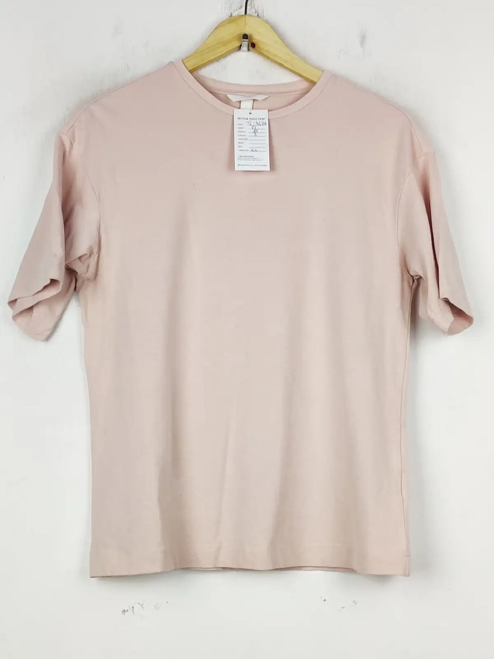 Buy online pre-used pre-loved 100% authentic & Original branded H&M (TS-4676) available in Pakistan. Top international brands avilable.