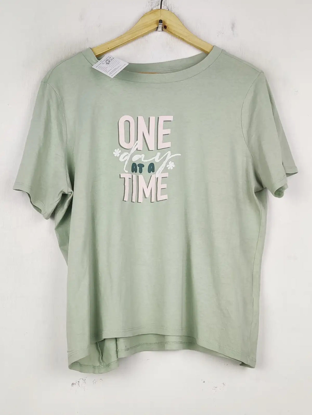 Buy online pre-used pre-loved 100% authentic & Original branded Primark (TS-4753) available in Pakistan. Top international brands avilable.