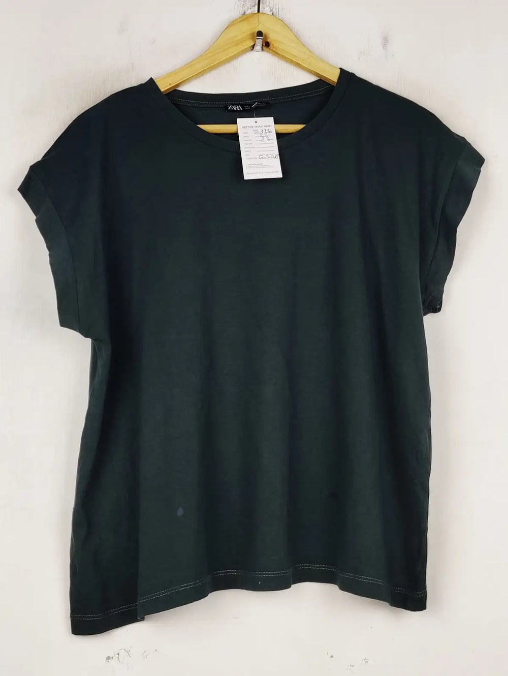 Buy online pre-used pre-loved 100% authentic & Original branded Zara (TS-4780) available in Pakistan. Top international brands avilable.