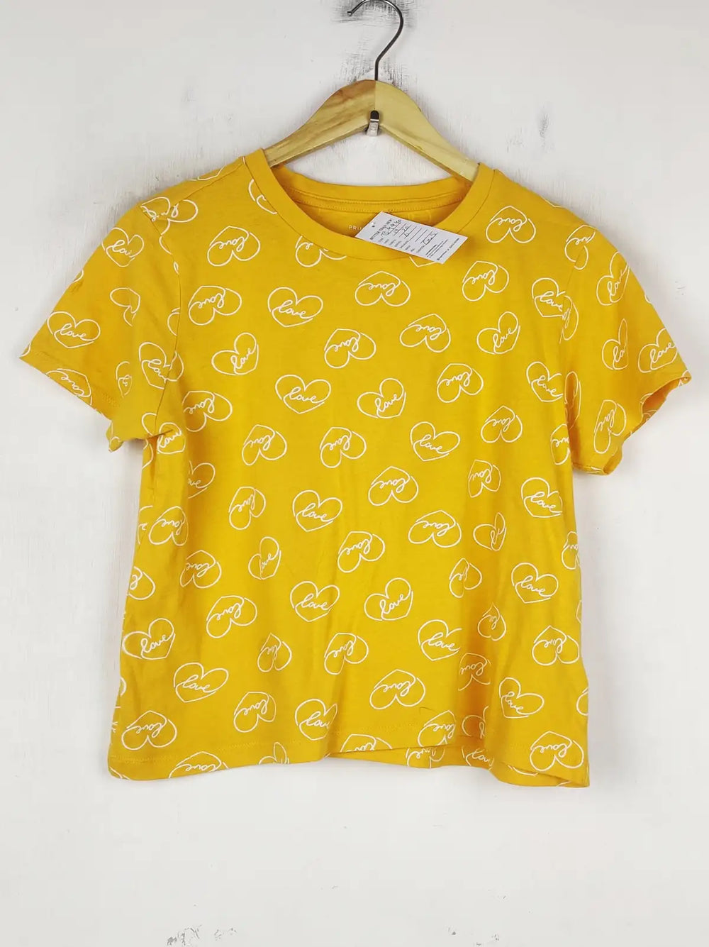 Buy online pre-used pre-loved 100% authentic & Original branded Primark (TS-4940) available in Pakistan. Top international brands avilable.