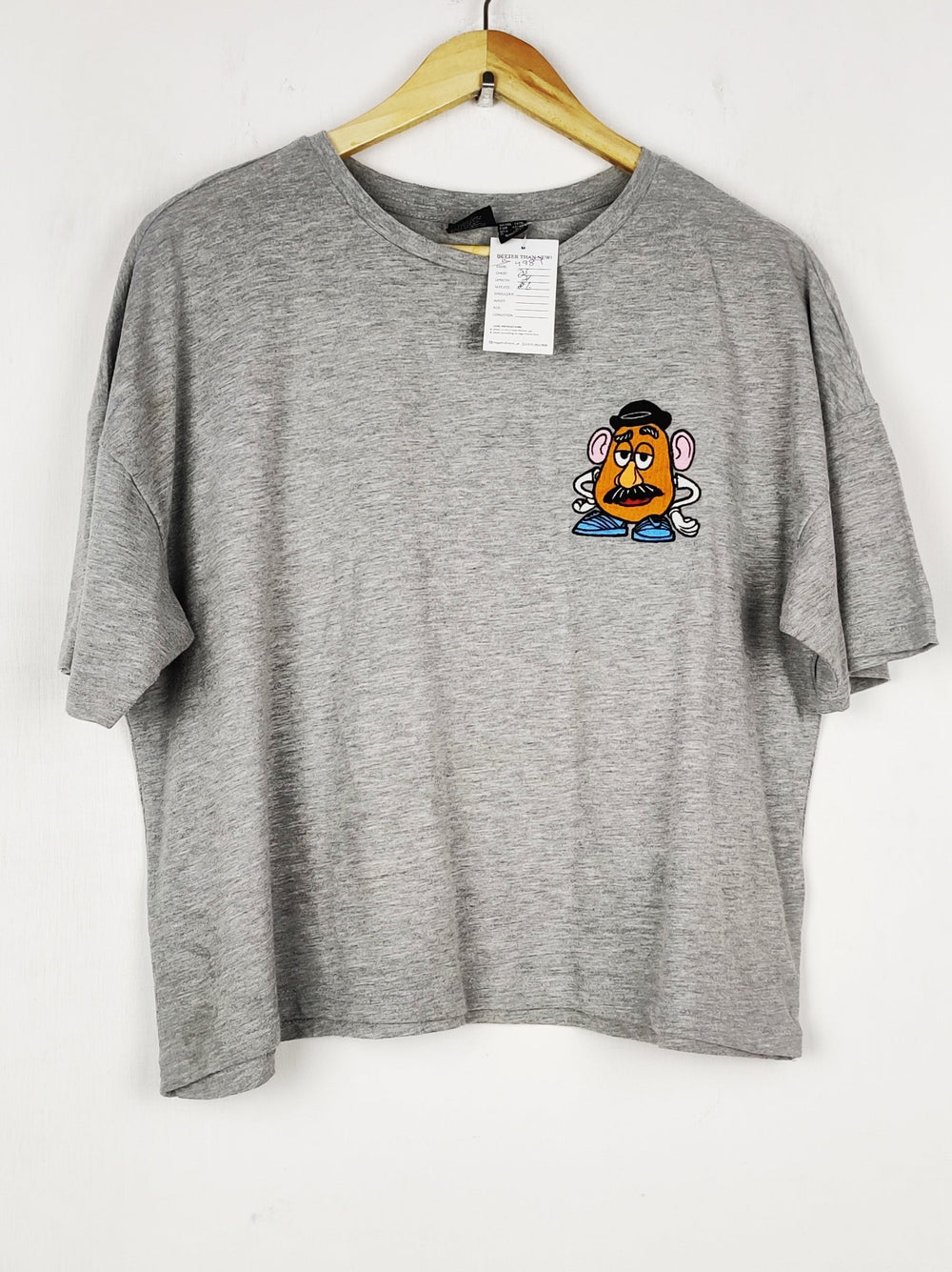 Buy online pre-used pre-loved 100% authentic & Original branded Disney (TS-4989) available in Pakistan. Top international brands avilable.