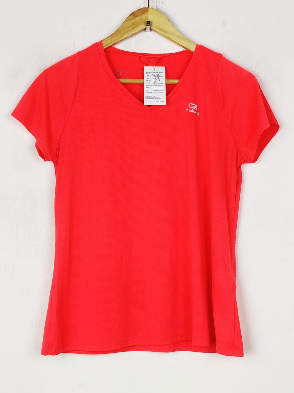 Buy online pre-used pre-loved 100% authentic & Original branded Kalenji (TS-5046) available in Pakistan. Top international brands avilable.