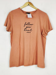 Buy online pre-used pre-loved 100% authentic & Original branded New Look (TS-5057) available in Pakistan. Top international brands avilable.