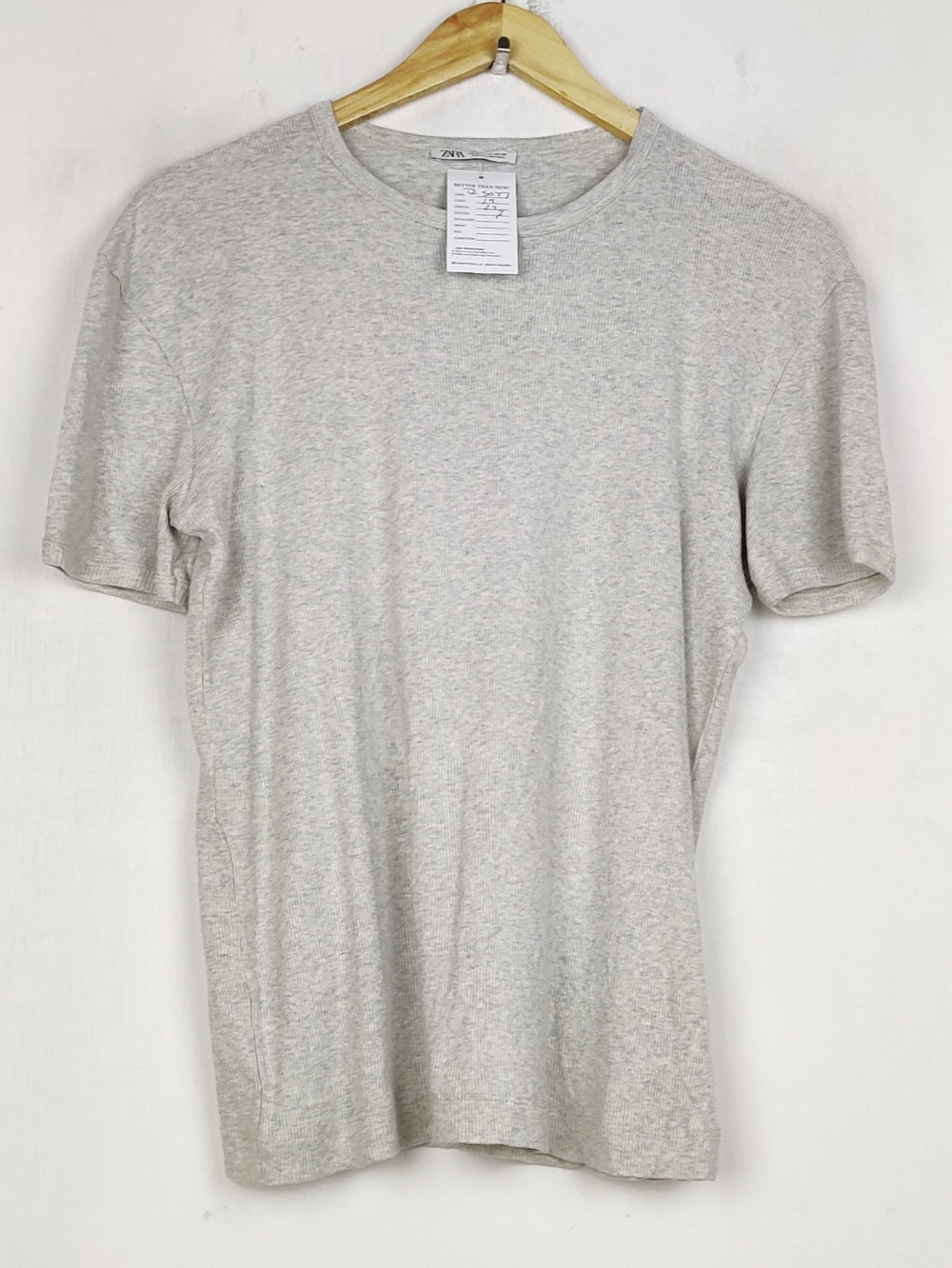 Buy online pre-used pre-loved 100% authentic & Original branded Zara (TS-5077) available in Pakistan. Top international brands avilable.
