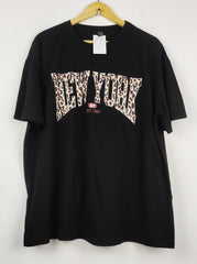 Buy online pre-used pre-loved 100% authentic & Original branded Shein (TS-5129) available in Pakistan. Top international brands avilable.