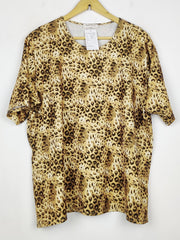 Buy online pre-used pre-loved 100% authentic & Original branded Bonmarche (TS-5285) available in Pakistan. Top international brands avilable.