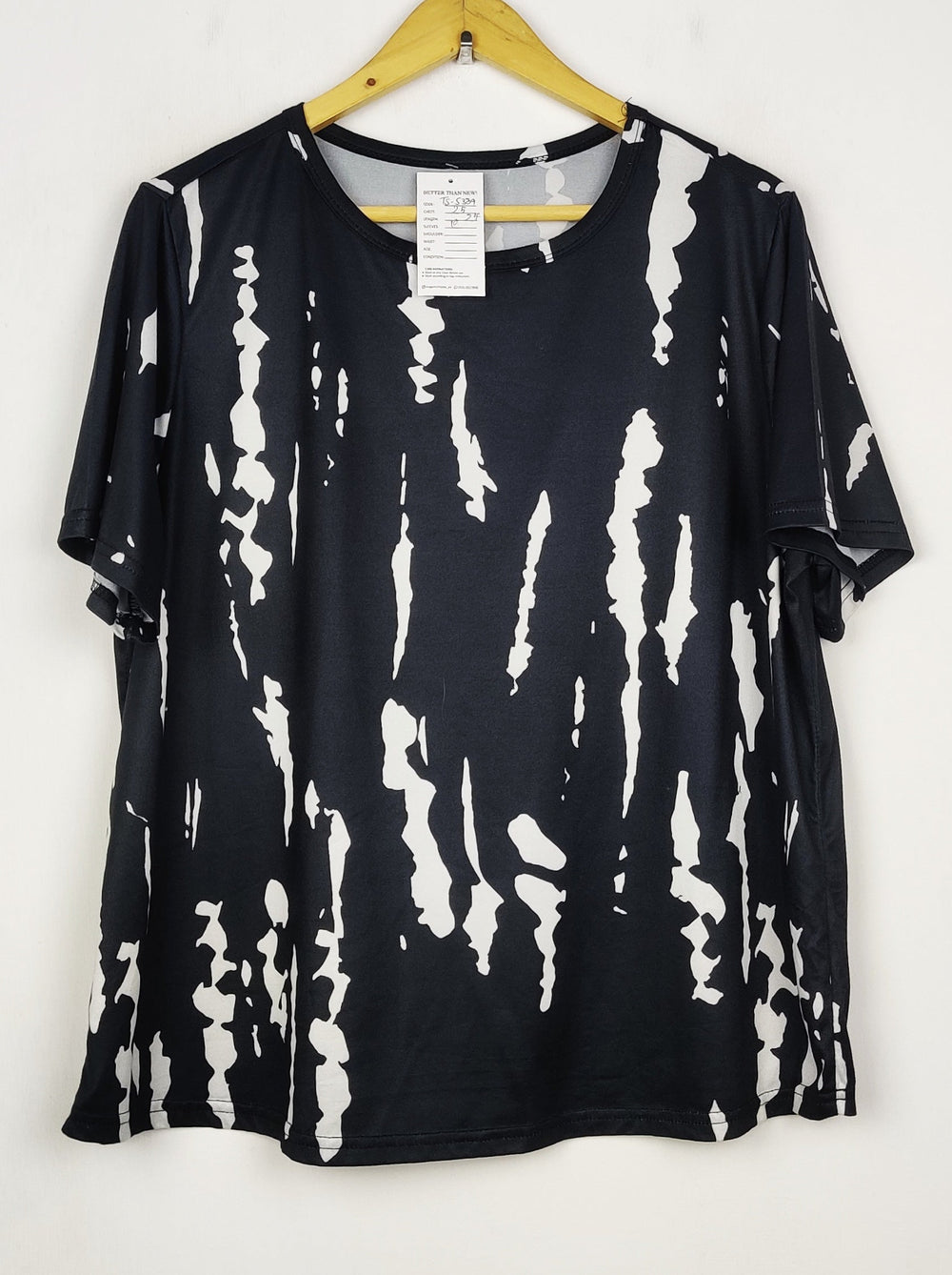 Buy online pre-used pre-loved 100% authentic & Original branded Unknown Brand (TS-5339) available in Pakistan. Top international brands avilable.