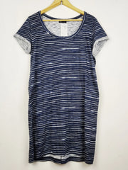 Buy online pre-used pre-loved 100% authentic & Original branded Gap (TS-5360) available in Pakistan. Top international brands avilable.
