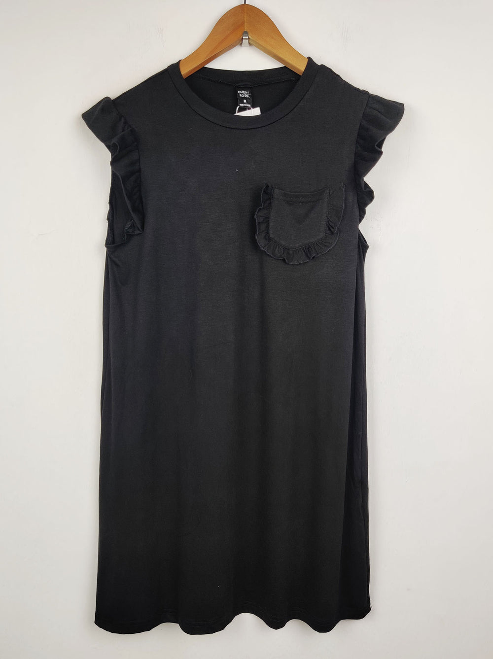 Buy online pre-used pre-loved 100% authentic & Original branded Emery Rose (TS-728) available in Pakistan. Top international brands avilable.