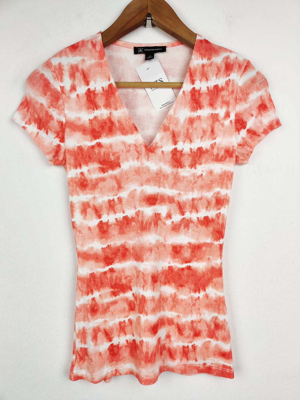 Buy online pre-used pre-loved 100% authentic & Original branded International Concept (TS-733) available in Pakistan. Top international brands avilable.