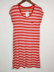 Buy online pre-used pre-loved 100% authentic & Original branded Old Navy (TS-753) available in Pakistan. Top international brands avilable.