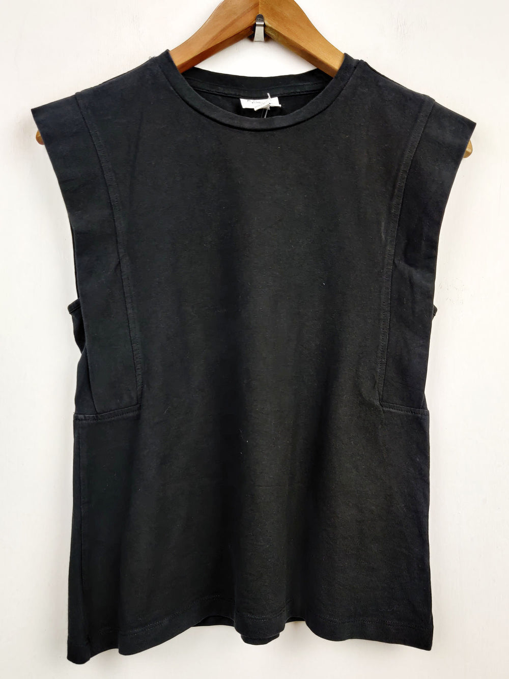 Buy online pre-used pre-loved 100% authentic & Original branded Aware (TS-925) available in Pakistan. Top international brands avilable.